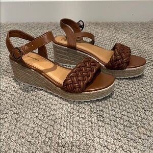 Time and Tru Brown Espadrille Wedge Sandals